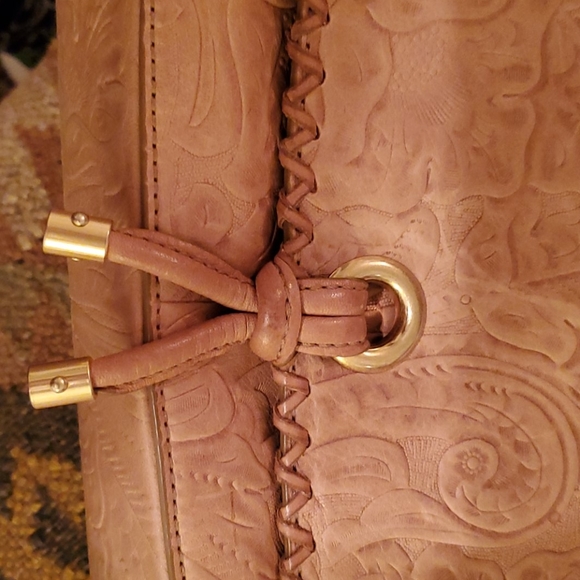 Lauren Ralph Lauren Paulden Messenger Bag - Picture 2 of 10